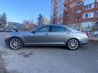 2006 Mercedes-Benz S-Класс 550 V (W221), серый, 1600000 рублей, вид 4