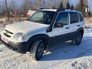 2016 Chevrolet Niva I Рестайлинг, белый, 690000 рублей, вид 5