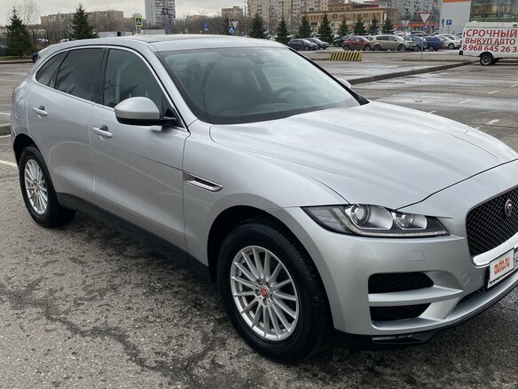 2019 Jaguar F-Pace I, серебристый, 2555000 рублей - вид 3