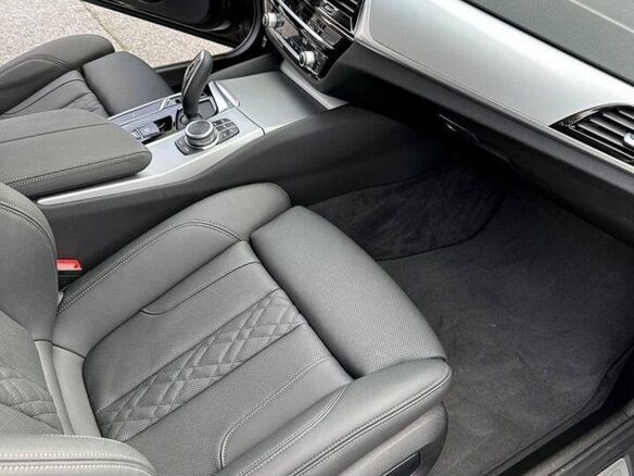 2020 BMW 5 серии 530i VII (G30/G31/G38) Рестайлинг, чёрный, 5500000 рублей - вид 19