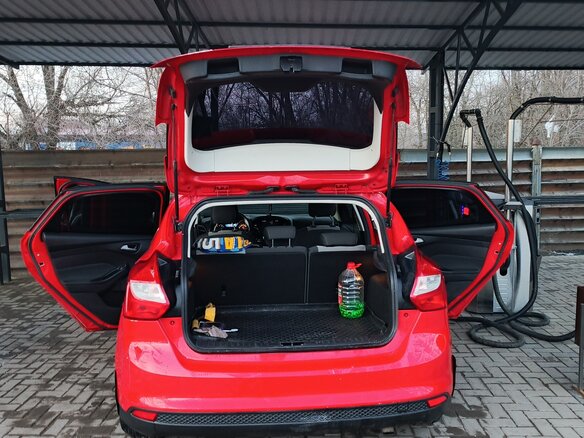 2013 Ford Focus III, красный, 820000 рублей - вид 14