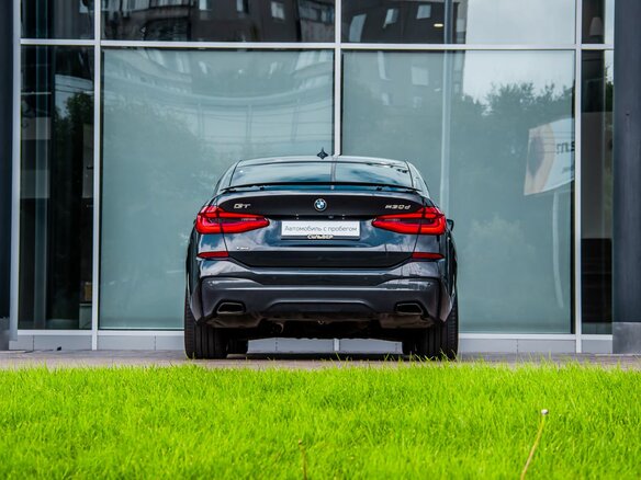 2020 BMW 6 серии Gran Turismo 630d xDrive IV (G32) Рестайлинг, чёрный, 5879900 рублей - вид 3