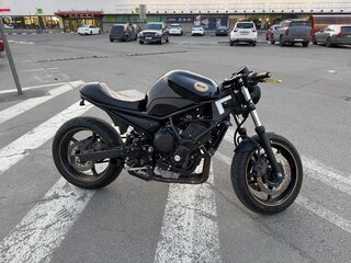 Yamaha FZR600