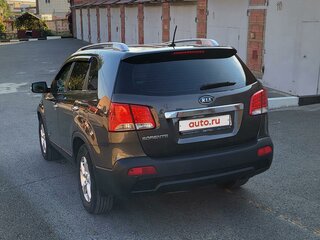 2011 Kia Sorento II, бежевый, 1900000 рублей, вид 3