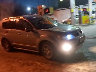 2007 Mitsubishi Outlander II, голубой, 1100000 рублей, вид 2