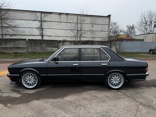 1985 BMW 5 серии 518 II (E28), серый, 1000000 рублей, вид 3