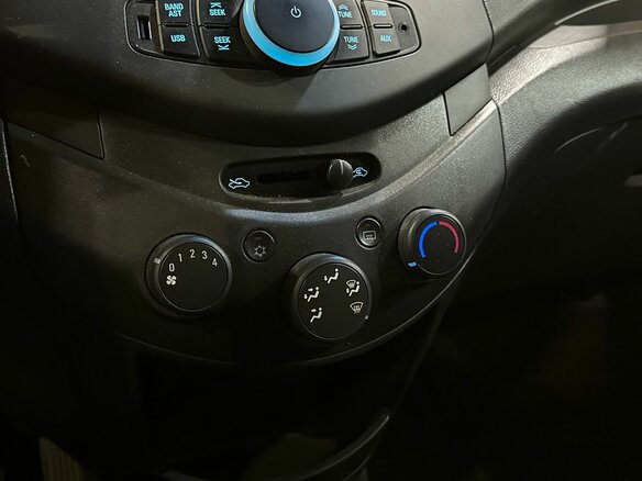 2011 Chevrolet Spark III, синий - вид 11