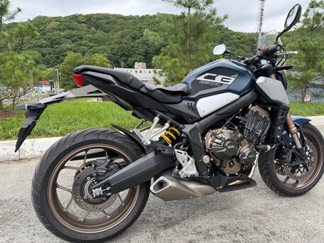 2022 Honda CB 650R, синий, 660000 рублей, вид 2