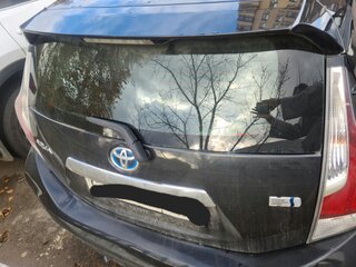 2016 Toyota Aqua I Рестайлинг, чёрный, 1100000 рублей, вид 3