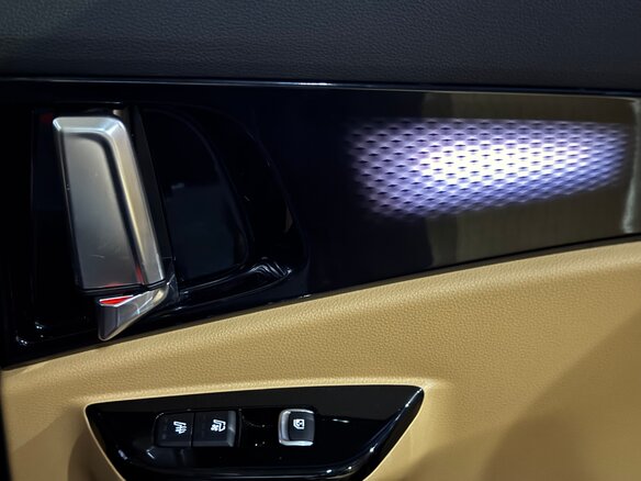 2020 Kia Carnival IV, белый, 4599000 рублей - вид 25