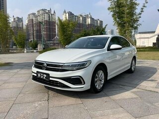 2023 Volkswagen Bora IV (China Market) Рестайлинг, белый, 1300000 рублей, вид 1