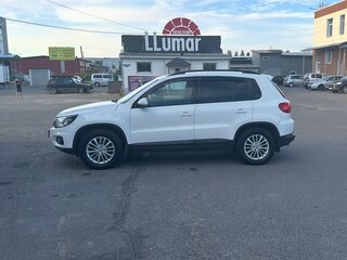 2013 Volkswagen Tiguan I Рестайлинг, белый, 1500000 рублей, вид 3