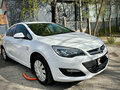 2014 Opel Astra J Рестайлинг, белый, 705000 рублей - вид 3