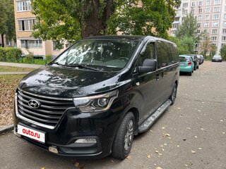 2018 Hyundai H-1 II Рестайлинг 2, чёрный, 3100000 рублей, вид 2