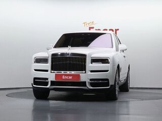 2023 Rolls-Royce Cullinan I (Series I), белый, 35950000 рублей, вид 2