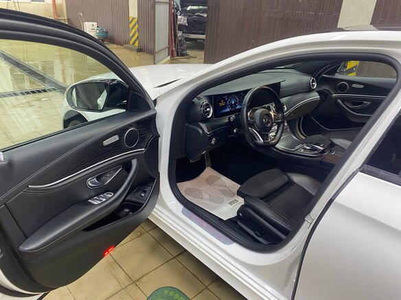 2017 Mercedes-Benz E-Класс 200 V (W213, S213, C238), белый, 2450000 рублей - вид 11