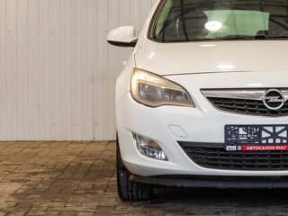 2012 Opel Astra J Рестайлинг, белый, 585000 рублей, вид 4