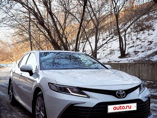 2022 Toyota Camry VIII (XV70) Рестайлинг, белый, 2700000 рублей, вид 4