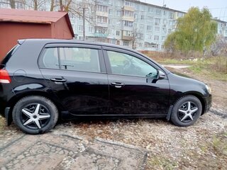2011 Volkswagen Golf VI, чёрный, 730000 рублей, вид 5