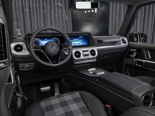 2025 Mercedes-Benz G-Класс 450 d III (W465) Рестайлинг, белый, 31107000 рублей, вид 3