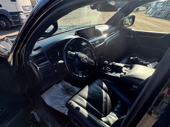 2020 Lexus LX 450d III Рестайлинг 2, чёрный, 8900000 рублей - вид 7