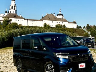 2019 Honda Stepwgn Spada V Рестайлинг, синий, 2450000 рублей, вид 4