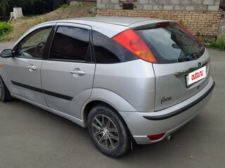 2004 Ford Focus I Рестайлинг, серебристый, 360000 рублей, вид 3