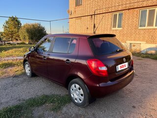 2009 Skoda Fabia II, красный, 617000 рублей, вид 3