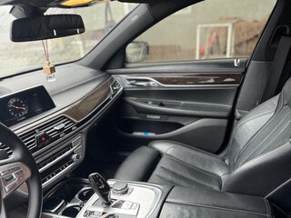 2016 BMW 7 серии 730d xDrive VI (G11/G12), чёрный, 3500000 рублей, вид 5