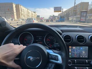 2021 Ford Mustang VI Рестайлинг, красный, 3050000 рублей, вид 3