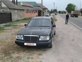 1993 Mercedes-Benz E-Класс 280 I (W124), чёрный, 980000 рублей, вид 3
