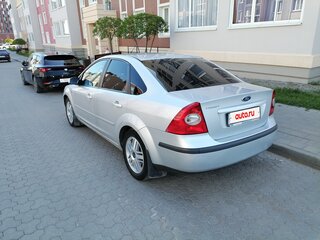 2007 Ford Focus II Рестайлинг, серебристый, 450000 рублей, вид 3