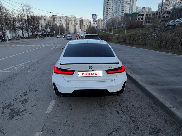 2022 BMW 3 серии 330i xDrive VII (G2x), белый, 4100000 рублей - вид 5