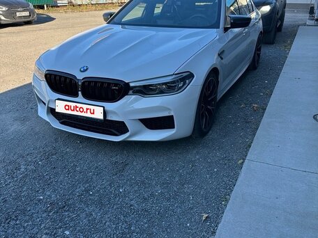 2019 BMW M5 Competition VI (F90), белый, 8050000 рублей, вид 3