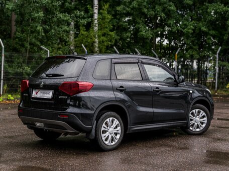 2020 Suzuki Vitara II Рестайлинг, чёрный, 1673000 рублей, вид 2