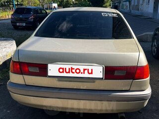 1996 Toyota Corona IX (T190), золотистый, 450000 рублей, вид 3