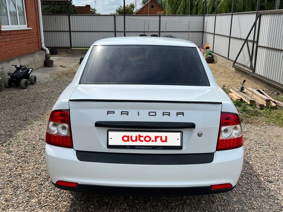 2014 Lada (ВАЗ) Priora I Рестайлинг, белый, 580000 рублей - вид 2