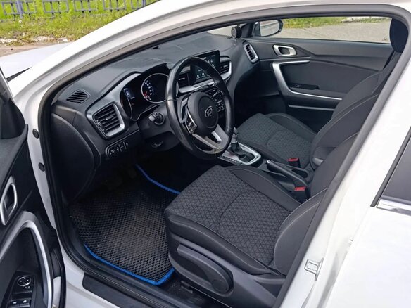 2019 Kia Ceed III, белый, 1685000 рублей - вид 5