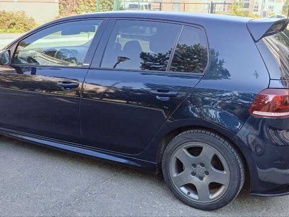 2011 Volkswagen Golf VI, синий, 1190000 рублей - вид 5
