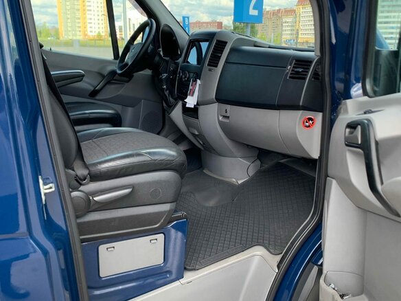 2016 Mercedes-Benz Sprinter, синий, 3150000 рублей - вид 8