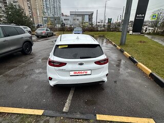 2018 Kia Ceed III, белый, 2050000 рублей, вид 3