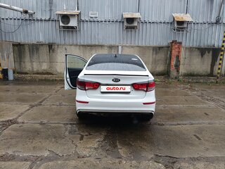 2017 Kia Rio III Рестайлинг, белый, 620000 рублей, вид 3