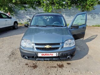 2017 Chevrolet Niva I Рестайлинг, серый, 650000 рублей, вид 1