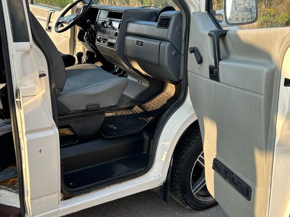 1992 Volkswagen Transporter T4, белый, 500000 рублей - вид 14