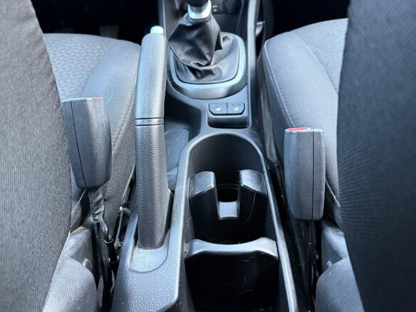 2015 Kia Rio III Рестайлинг, белый, 830000 рублей - вид 13
