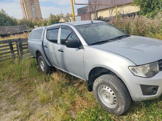 2014 Mitsubishi L200 IV, серебристый, 1050000 рублей, вид 3