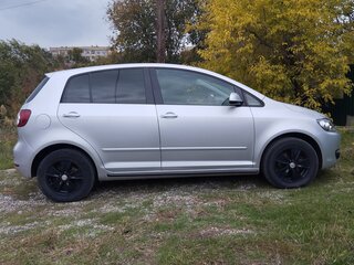 2011 Volkswagen Golf Plus II, серебристый, 1000000 рублей, вид 2