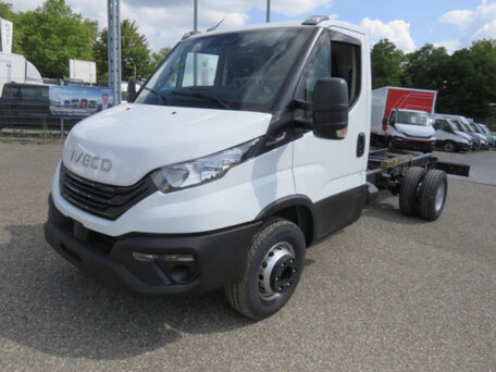 2026 Iveco Daily, белый, 9011976 рублей, вид 2