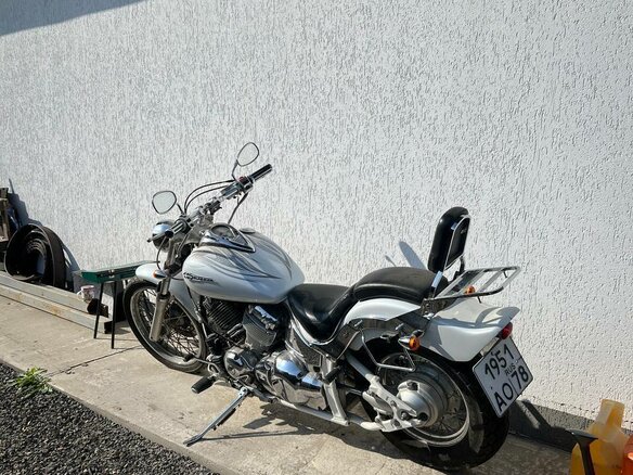2004 Yamaha XVS400 Drag Star, белый, 400000 рублей - вид 2