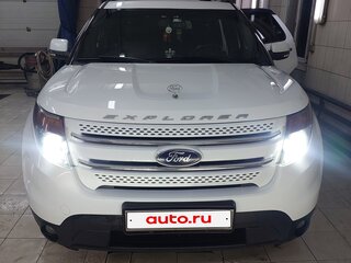 2014 Ford Explorer V, белый, 2300000 рублей, вид 2